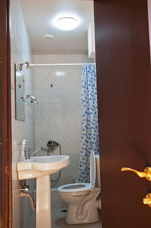 Galavnis Kari Hotel シグナギ エクステリア 写真